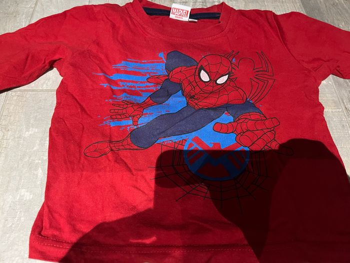 Sous pull Spiderman 18 mois - photo numéro 2