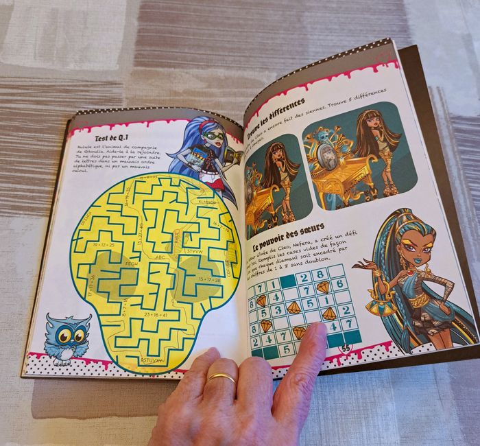 Monster High - Livre activités et jeux - photo numéro 6