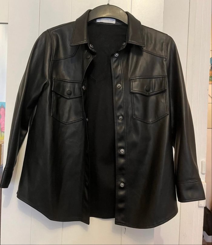 Chemise simili cuir Zara 9 ans - photo numéro 3