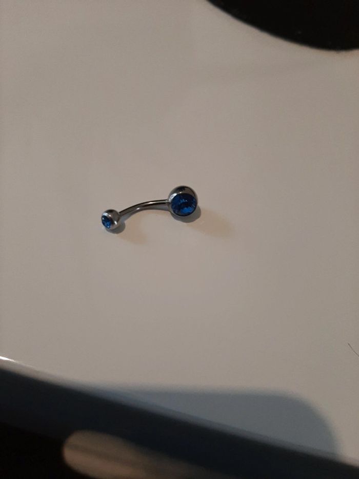 Piercing nombril - photo numéro 5