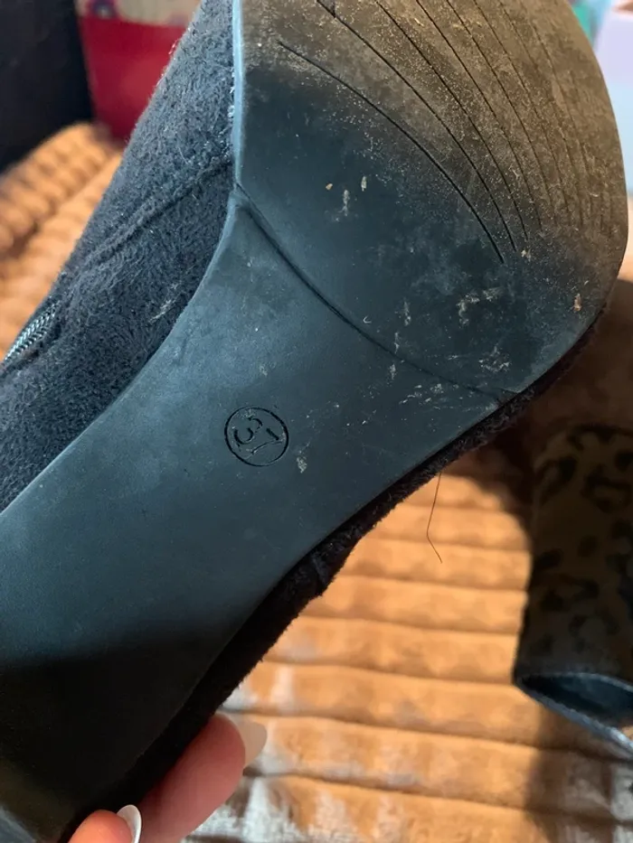 Bottines noires - photo numéro 2