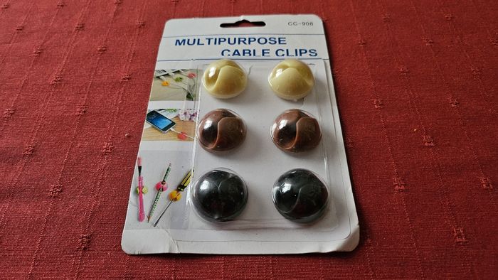 Clips câble - photo numéro 3