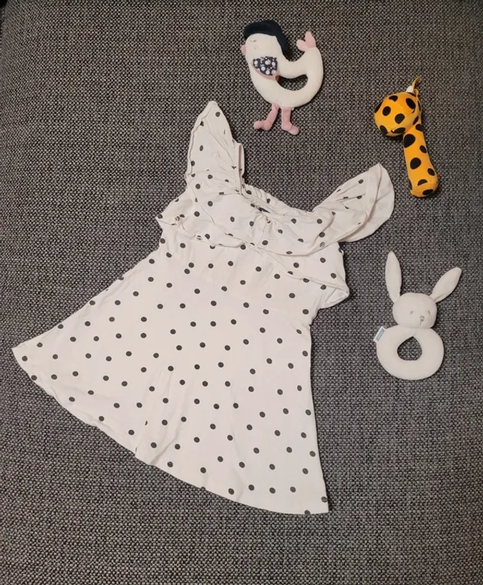 Robe d'été à pois 3 ans