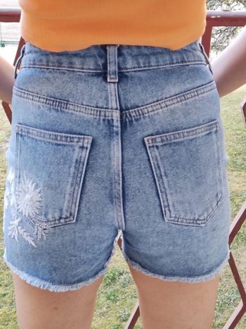 Short jeans