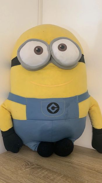 Grande peluche minion