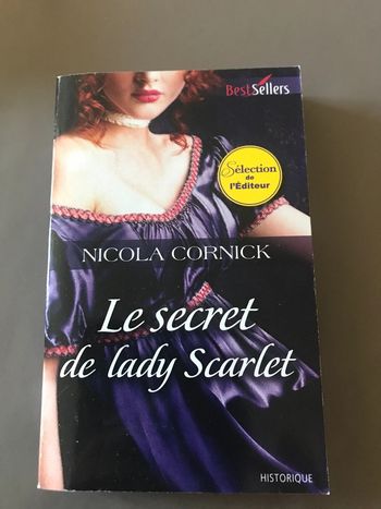 Livre Le secret de lady Scarlet