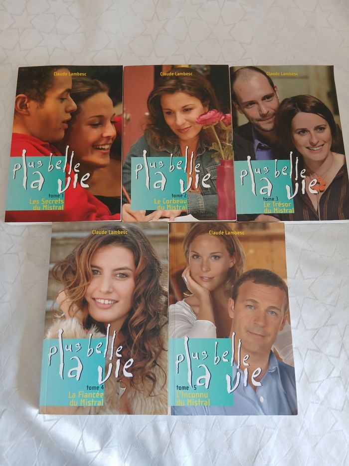 Lot livres Plus Belle la vie tome 1 a 5