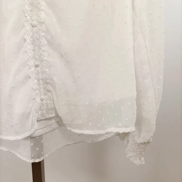 Blouse blanche romantique à plumetis transparents – Kilky Paris – taille M/L A1318 - photo numéro 6