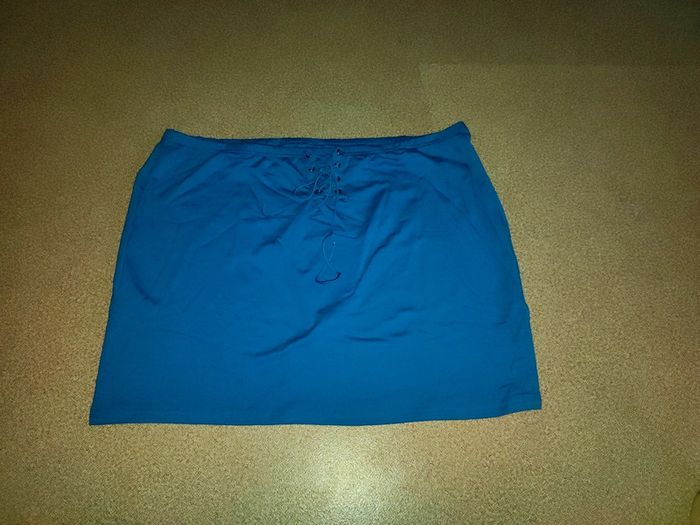 Jupe bleue femme