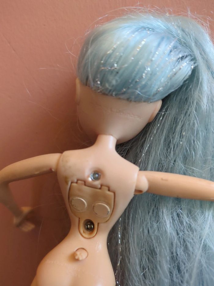 Poupée Winx Club icy Mattel 2004 - photo numéro 4