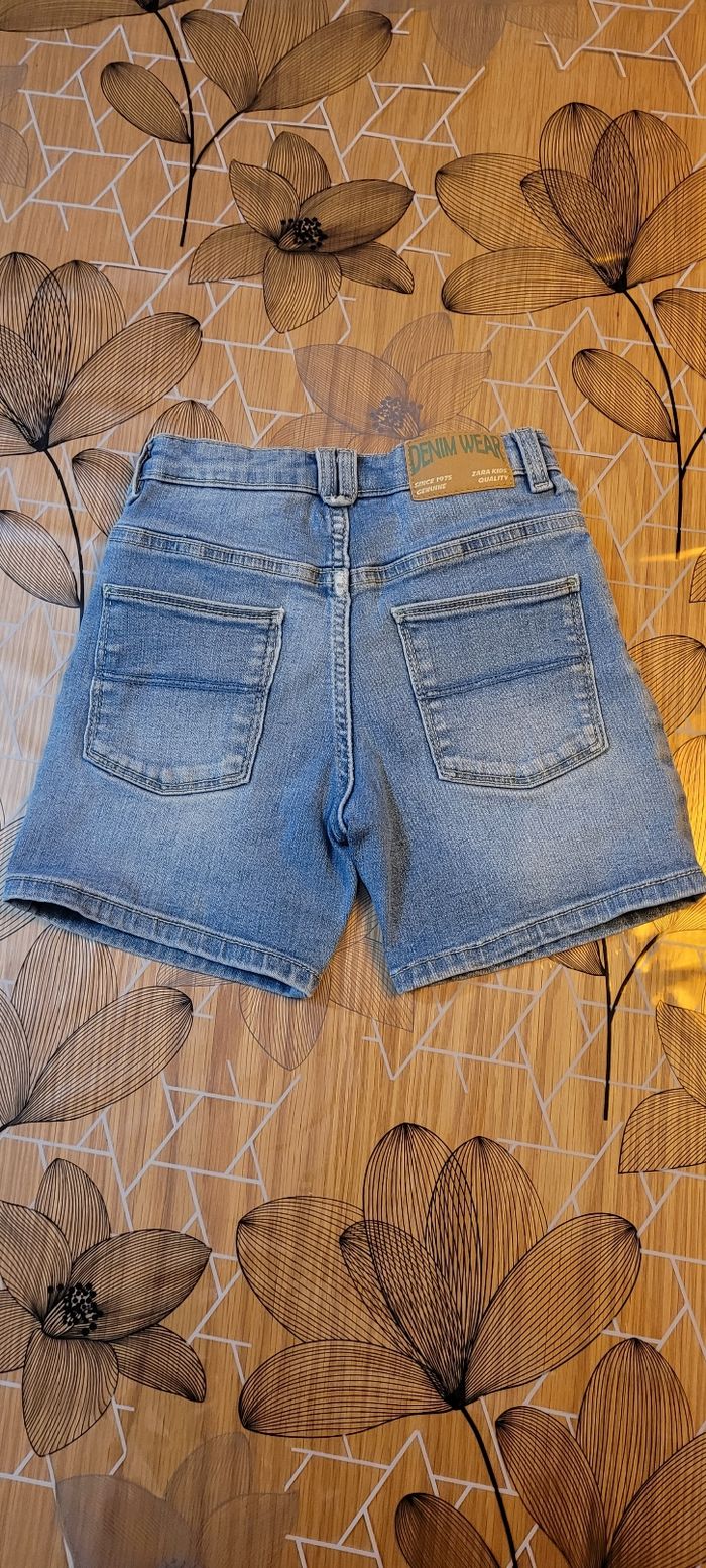 Short en jeans taille 4 ans - photo numéro 3