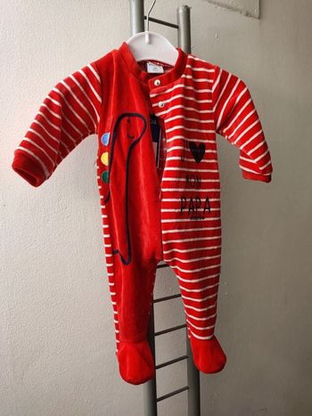 Dors bien bébé fille