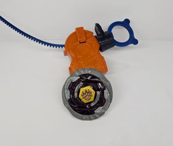Toupie Beyblade Métal Fury Phantom Orion