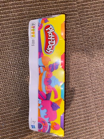 Lot 4 pots de pate à modeler play doh