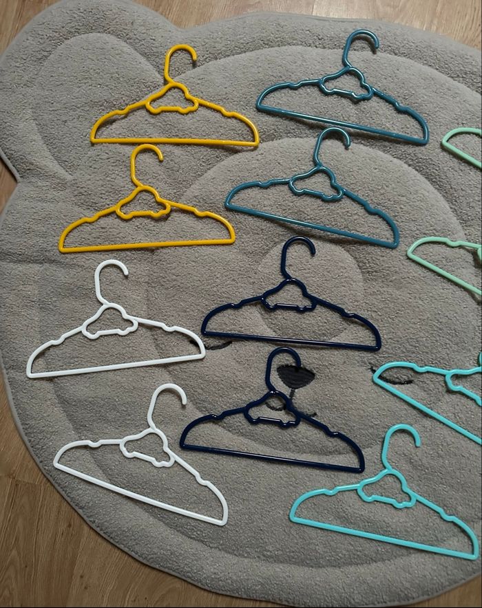 12 cintres - photo numéro 2