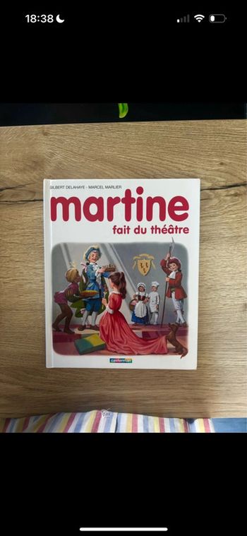 Livre Vintage Martine fait du théâtre pour Enfants