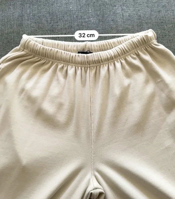 Pantalon Boohoo Basics - Coupe Droite Côtelée - Beige / Stone - Neuf - Taille 40 - Valeur 25€ - photo numéro 7