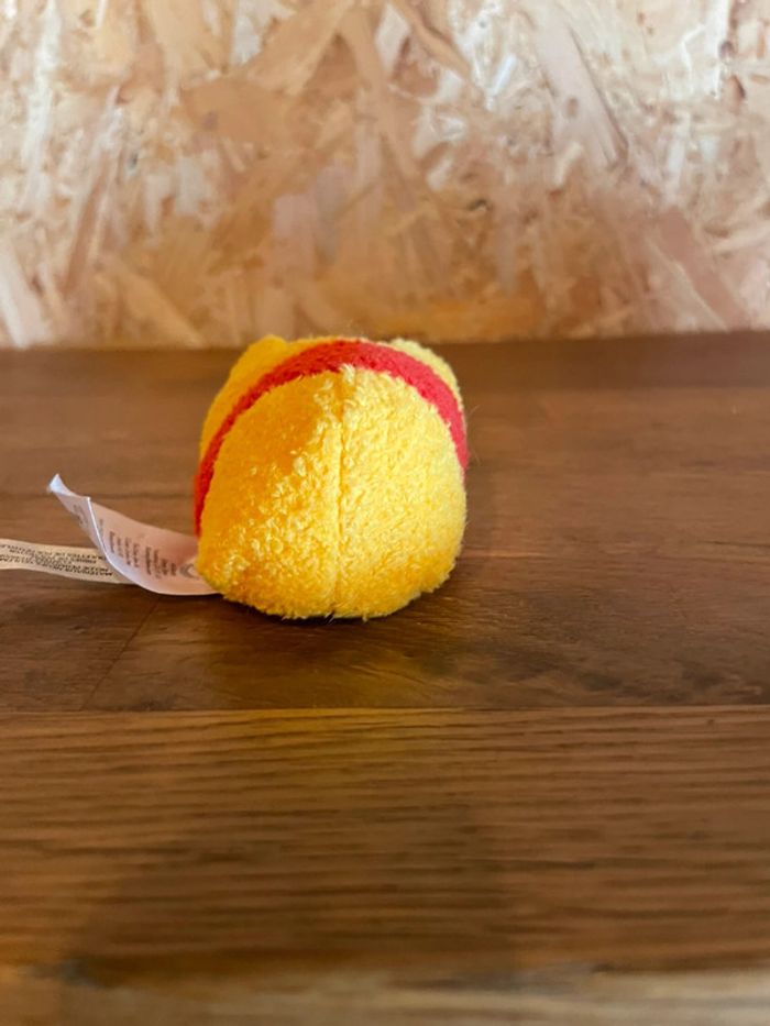 Tsum Tsum officiel Disney Store Winnie L’ourson - photo numéro 4