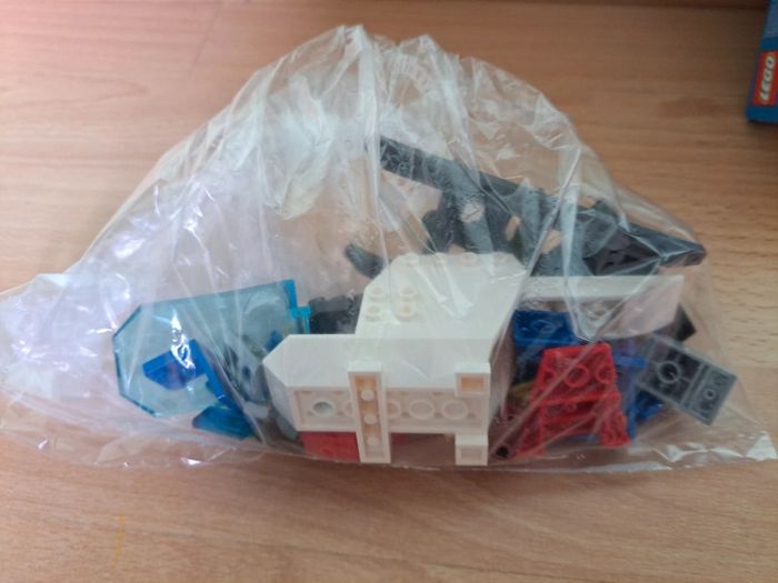 Lego  60275 l'hélicoptère de la police - photo numéro 5