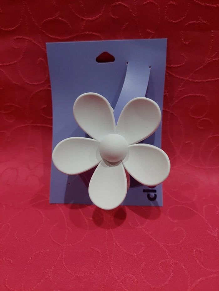 Pince cheveux fantaisie fleur