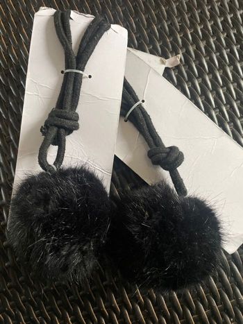 2 boules de maintien de rideaux