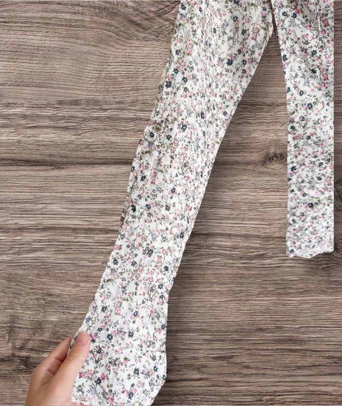 Chemise chemisier manches 3/4 ou longue motifs floraux Jennyfer taille 36 S - photo numéro 3