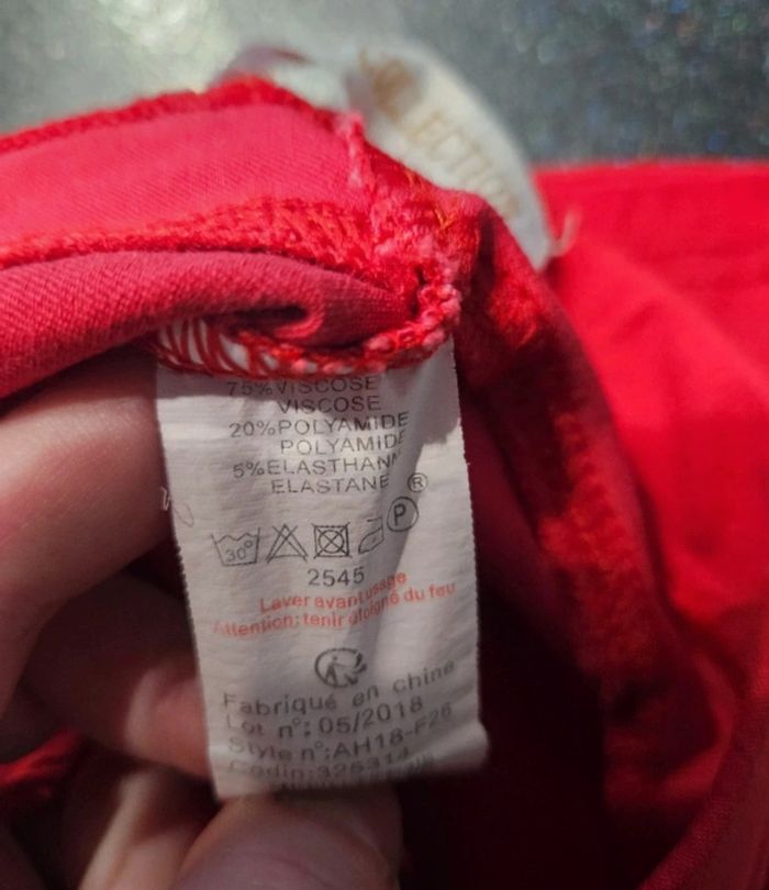 Pantalon rouge - photo numéro 8