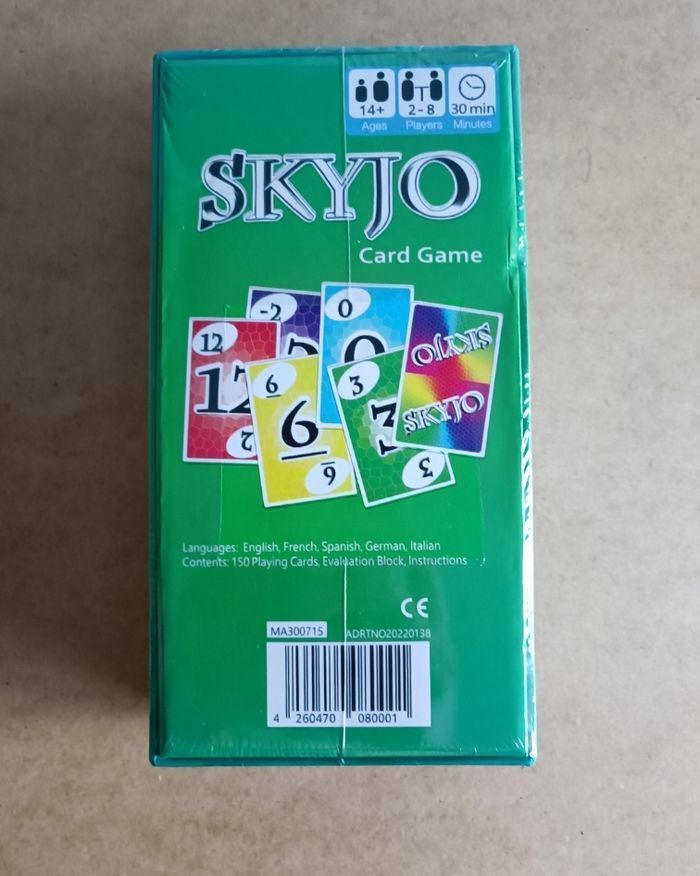 Skyjo jeu de société règle français Neuf jamais utilisé et blister - photo numéro 2