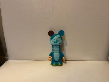 Figutine rare chenille absolem alice au pays des merveilles