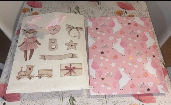2 pochettes cadeaux