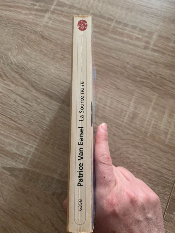 La source noire - photo numéro 3