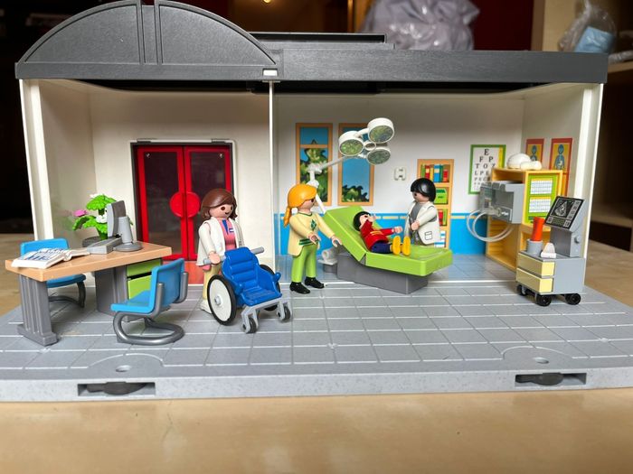 Playmobil hôpital