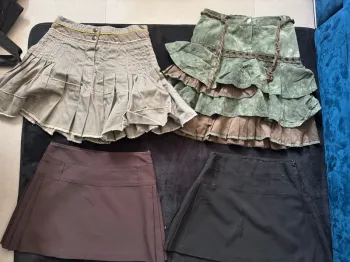 Lot 4 jupes 36