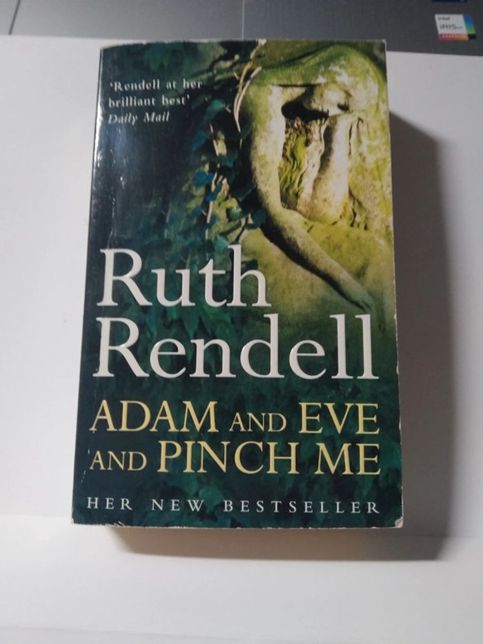 Adam et Ève and pinch me