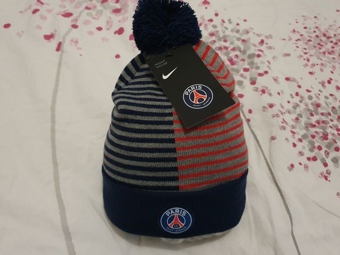 Nike bonnet Paris Saint Germain taille unique