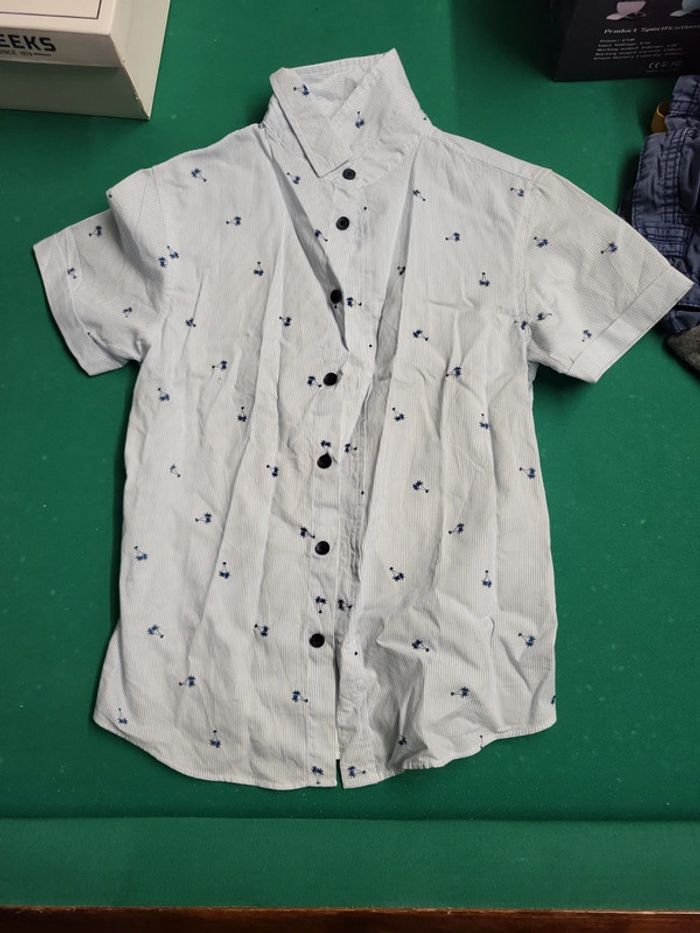 Chemise manche courte primark 7 /8 ans
