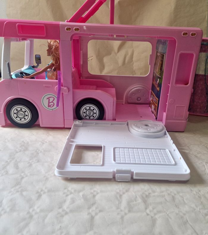 Barbie , Camping-car de rêve 3 en 1 , Mattel - photo numéro 4