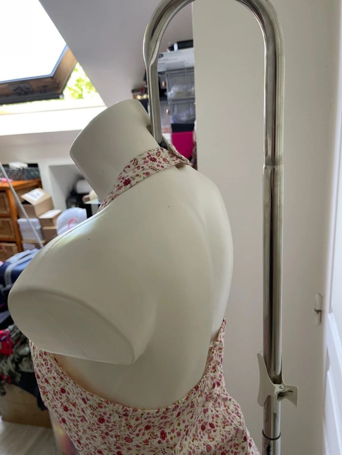 Robe dos nu - photo numéro 8