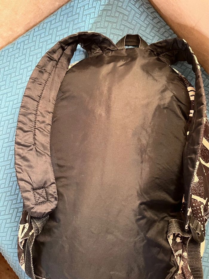 Sac à dos Puma noir « chaud » et blanc - photo numéro 3