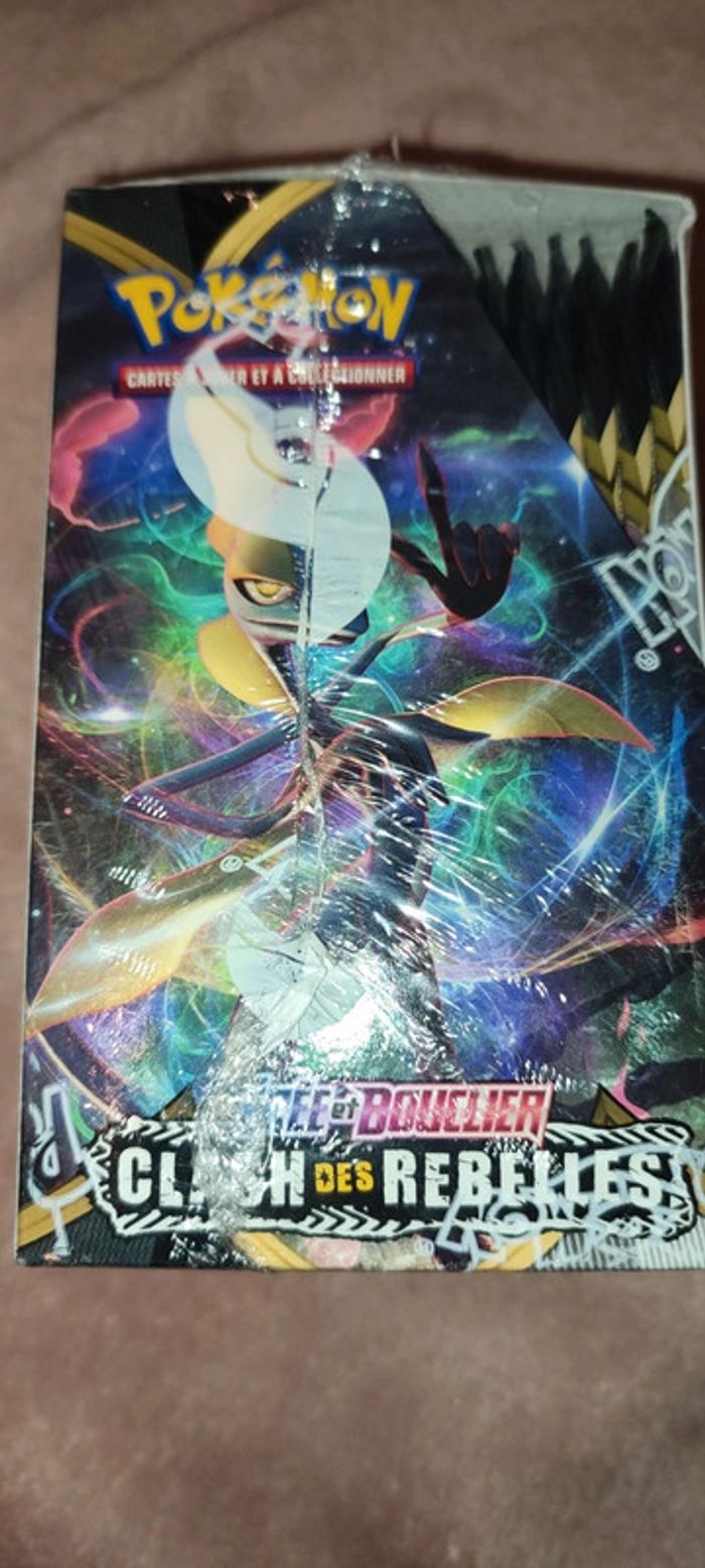 display clash des rebelles épée et bouclier pokemon - photo numéro 4
