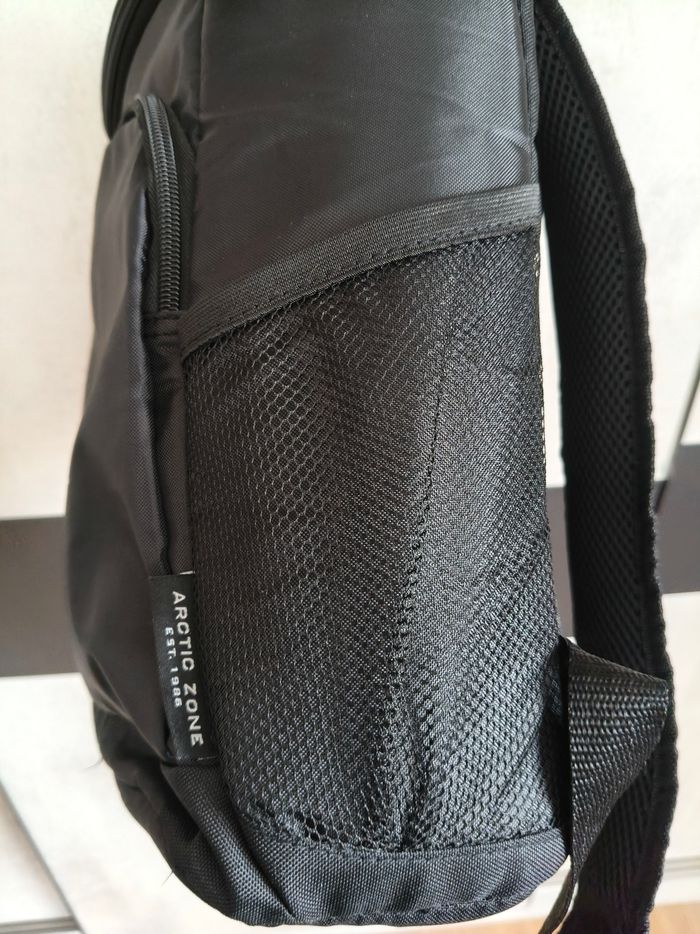 Sac à dos type glacière noir neuf 30x34 cm - photo numéro 4