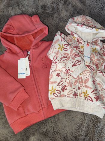 Lot 2 gilets fille neufs 3 mois noukie's