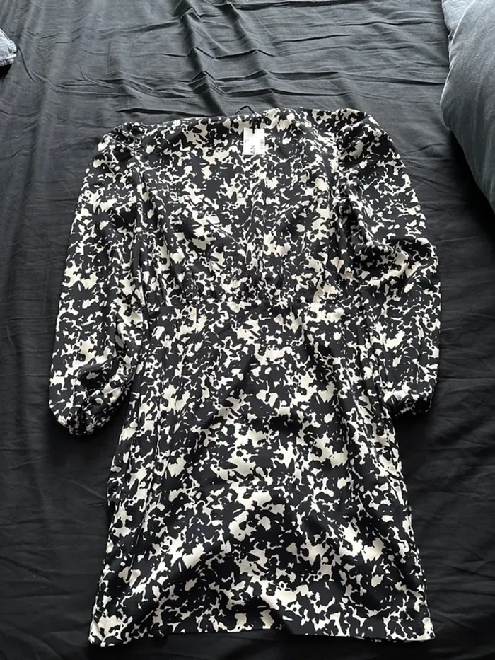 Robe cache cœur drapée - photo numéro 5