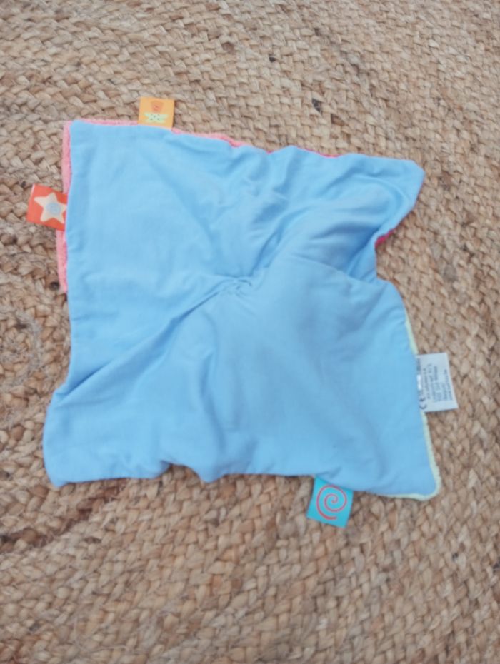 Doudou éléphant - photo numéro 2