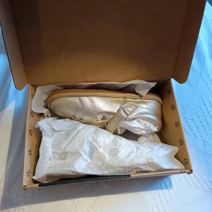 Chaussures dorées 27 - photo numéro 14