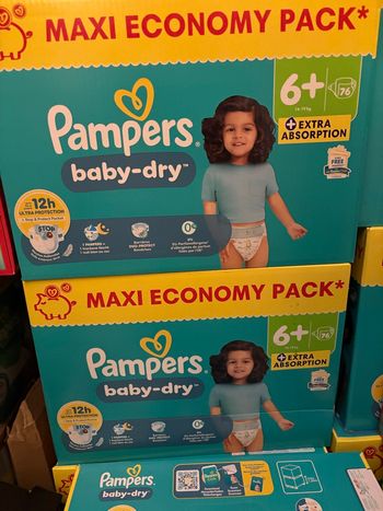 2 cartons de 76 couches t6+ pampers