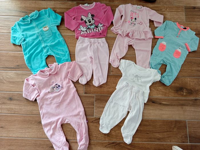 Lot 6 pyjamas fille 9/12 mois. - photo numéro 15