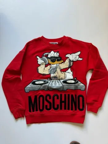 Sweat rouge Moschino x H&M Disney Donald édition limitée