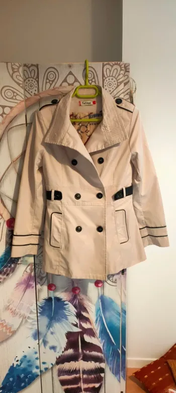 Superbe trench beige et noir, jamais porté