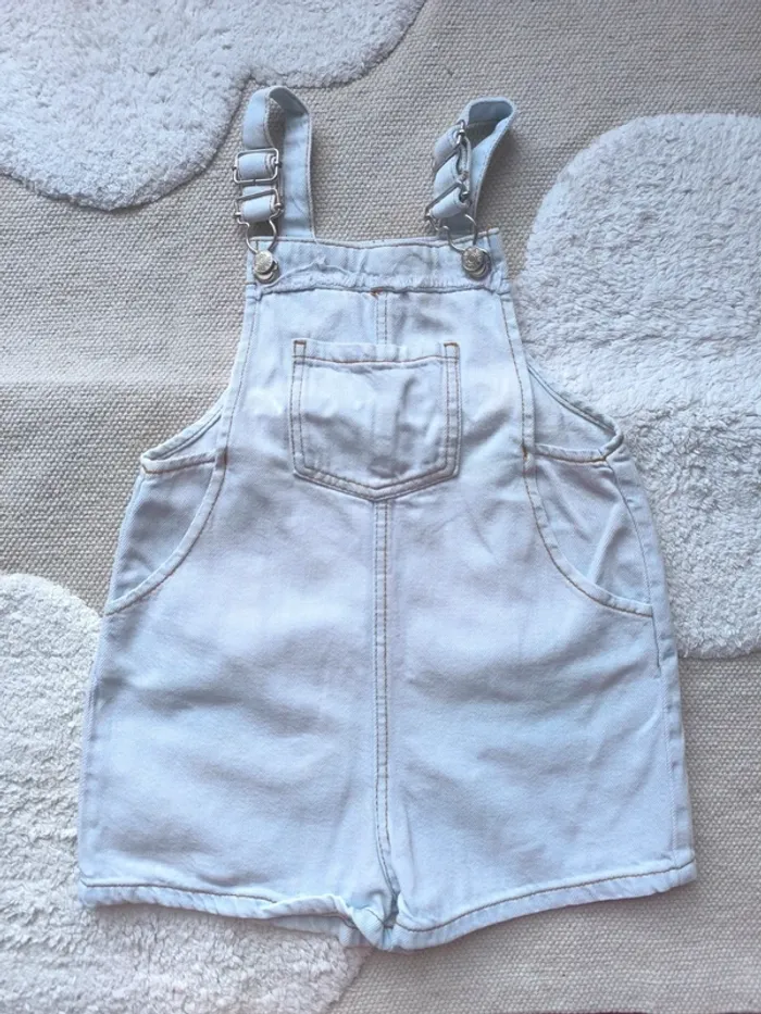 👖 Salopette en jean délavé Zara – Taille 2/3 ans 👧